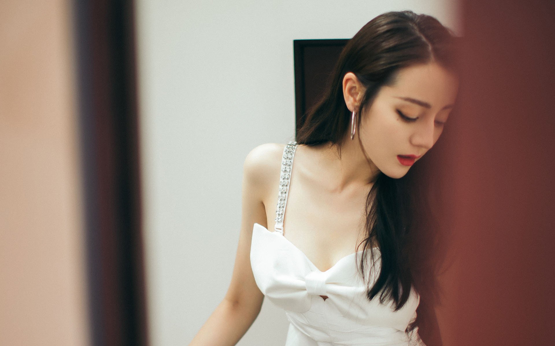 英格兰马术协会与国际马术联合会合作，举办国际马术交流活动，促进技术交流。