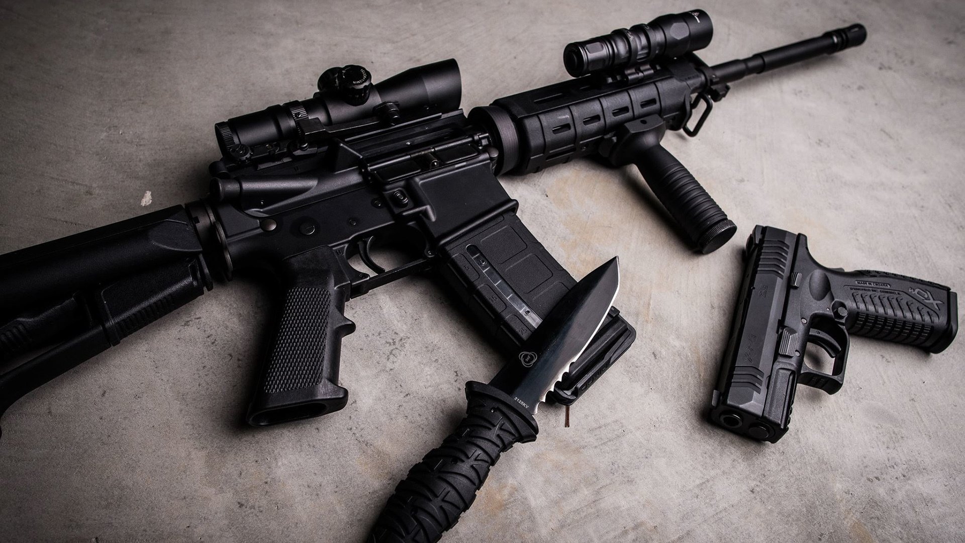 约翰·恩多耶-布鲁阿尔后半程爆发力夺人眼球，恩内斯特·布鲁佛